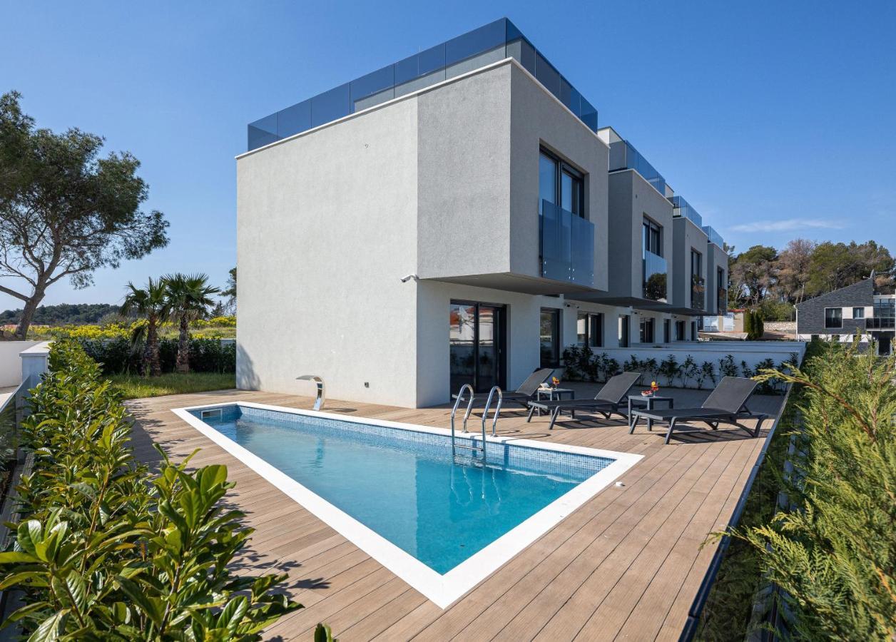 Villas Residence 360 Трогир Екстериор снимка
